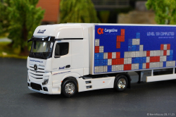 20251128-Schmidt-00008