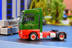 20251225-Schmitz-Robert-00068