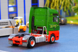 20251225-Schmitz-Robert-00080