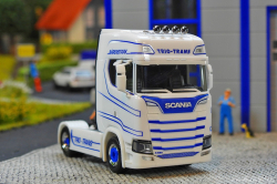 20251205-Trio-Trans-00168