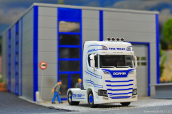 20251205-Trio-Trans-00173