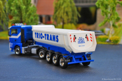 20251205-Trio-Trans-00283