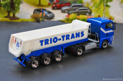 20251205-Trio-Trans-00300