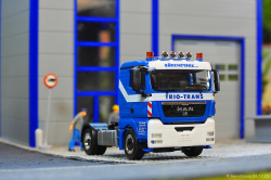 20251205-Trio-Trans-00348