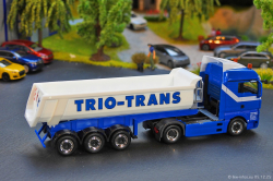 20251205-Trio-Trans-00386