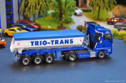 20251205-Trio-Trans-00473