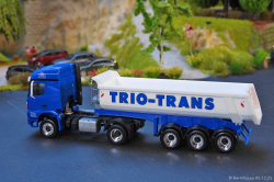 20251205-Trio-Trans-00545