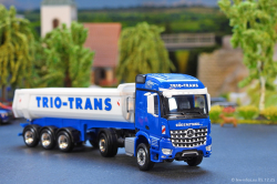 20251205-Trio-Trans-00566