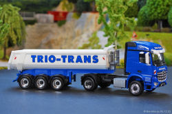 20251205-Trio-Trans-00568