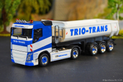 20251205-Trio-Trans-01274