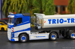 20251205-Trio-Trans-01277