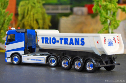 20251205-Trio-Trans-01286