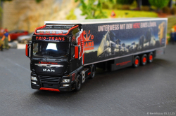 20251205-Trio-Trans-00868