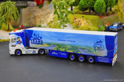 20251205-Trio-Trans-00972