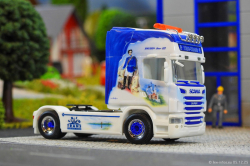 20251205-Trio-Trans-01033