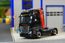 20251205-Trio-Trans-01098