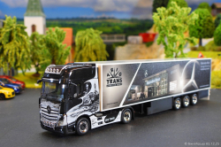 20251205-Trio-Trans-01127