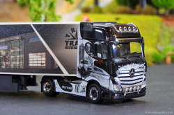 20251205-Trio-Trans-01156