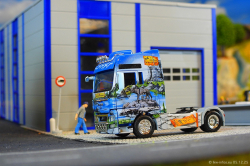 20251205-Trio-Trans-01430