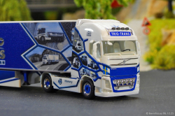 20251206-Trio-Trans-00417