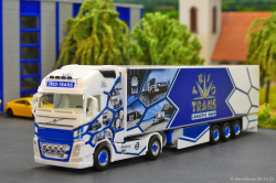 20251206-Trio-Trans-00427