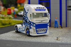 20251206-Trio-Trans-00454