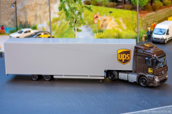 20260303-UPS-00123