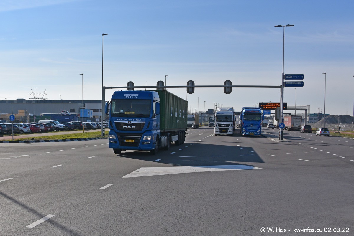 20220626-Rotterdam-Containerhafen-00772.jpg