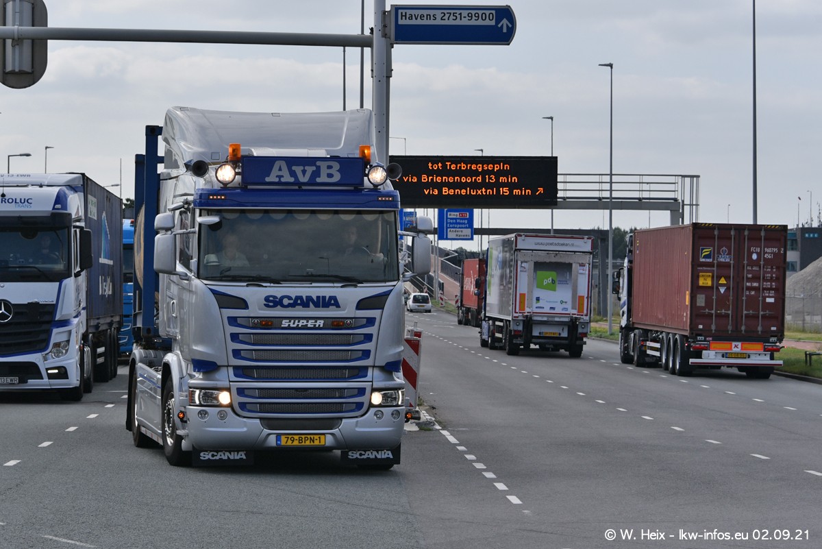 20210902-Rotterdam-Containerhafen-00481.jpg