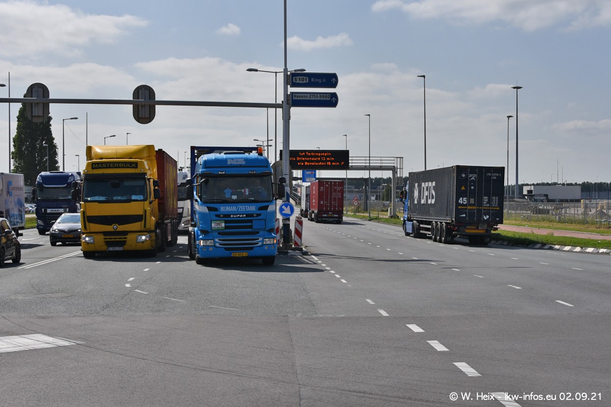 20210902-Rotterdam-Containerhafen-00751.jpg