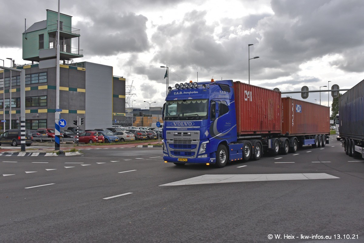 20211013-Rotterdam-Containerhafen-00018.jpg