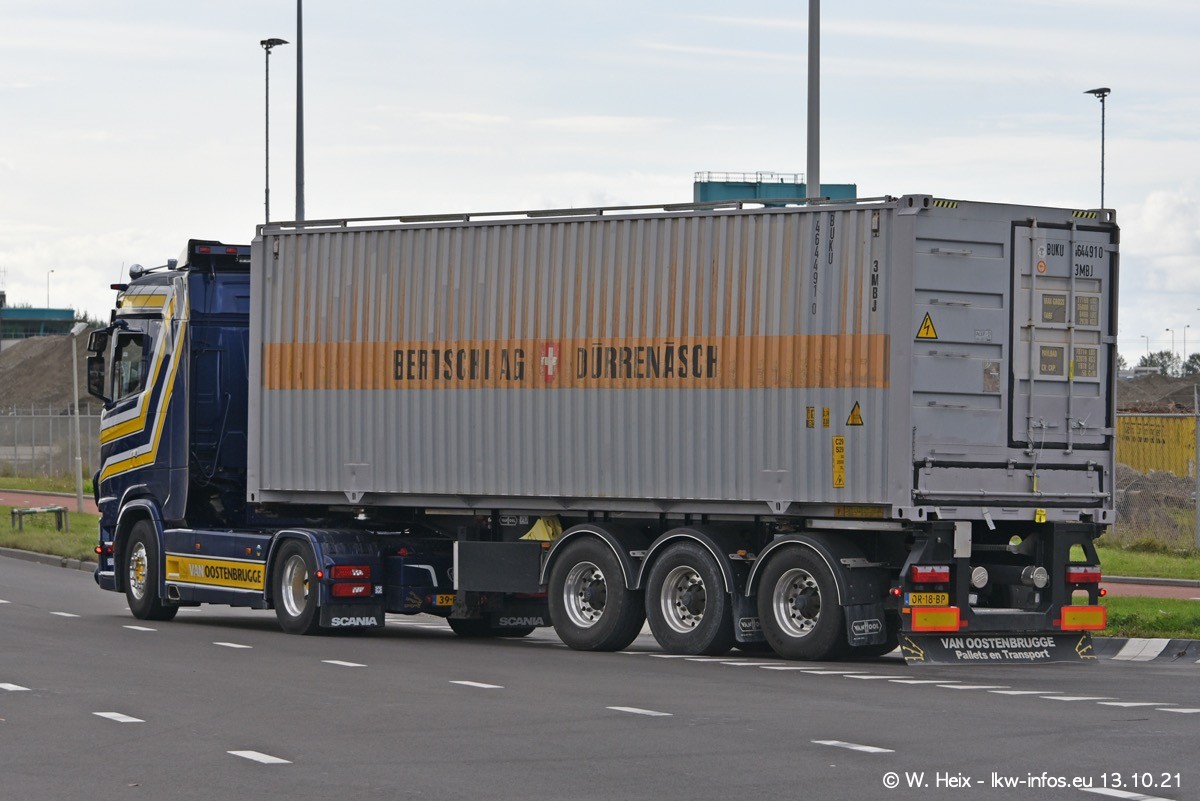 20211013-Rotterdam-Containerhafen-00067.jpg