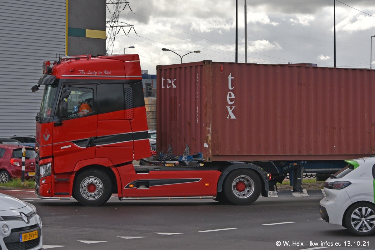 20211013-Rotterdam-Containerhafen-00083.jpg