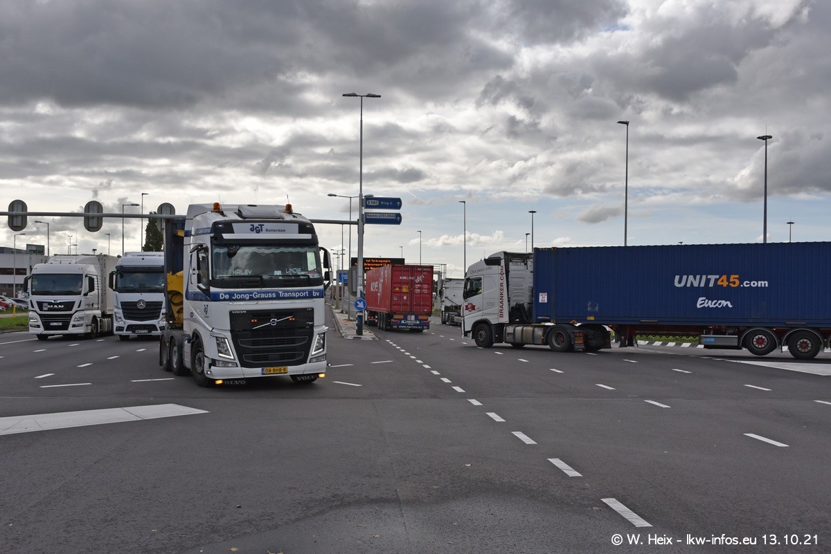 20211013-Rotterdam-Containerhafen-00251.jpg