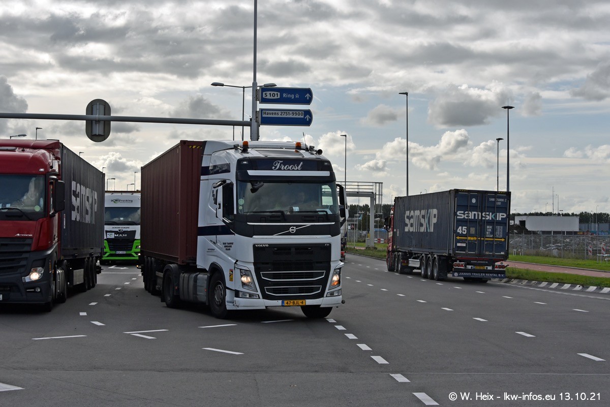 20211013-Rotterdam-Containerhafen-00275.jpg