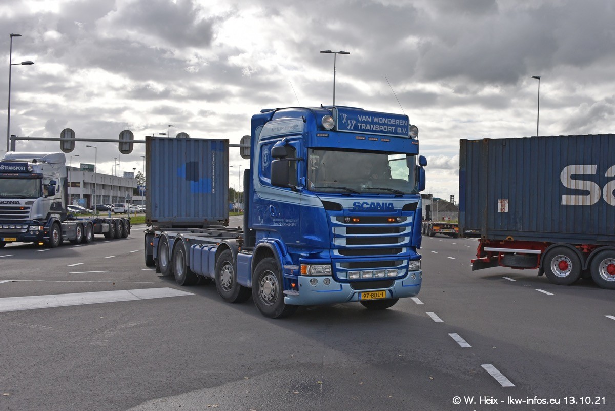20211013-Rotterdam-Containerhafen-00340.jpg