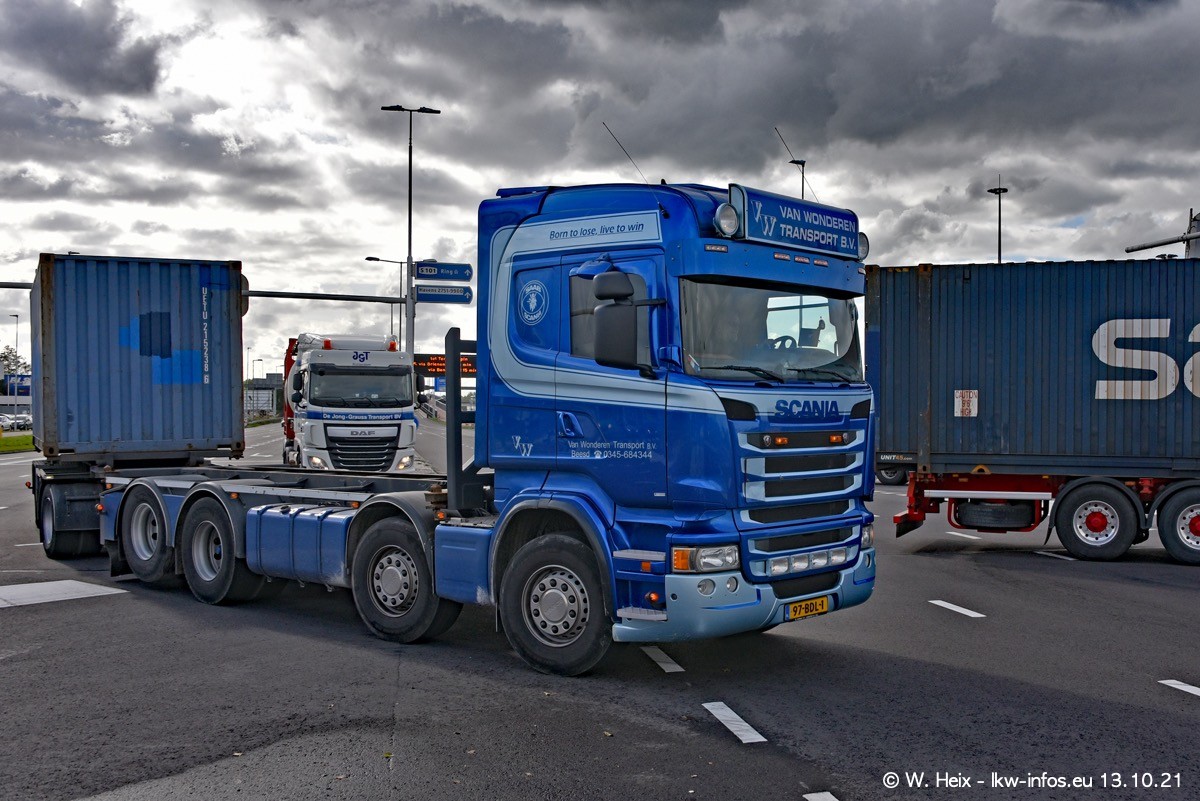 20211013-Rotterdam-Containerhafen-00341.jpg