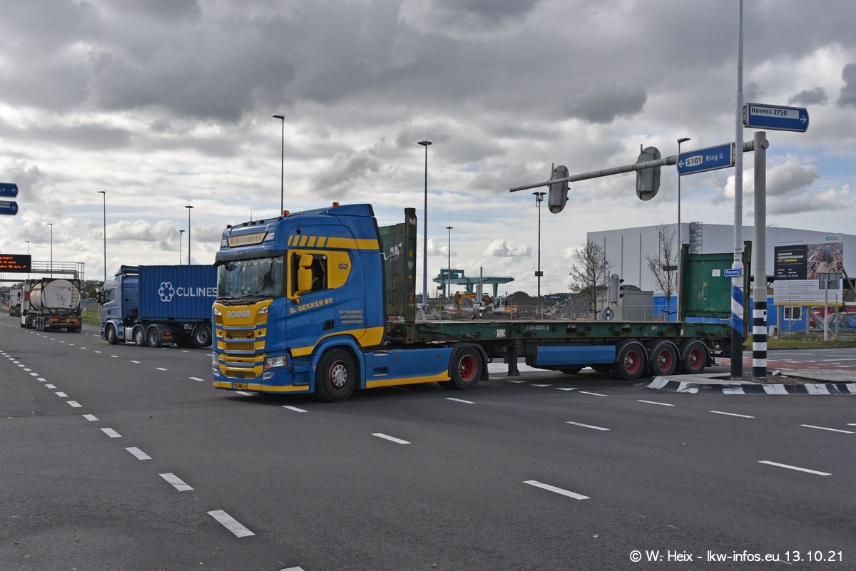 20211013-Rotterdam-Containerhafen-00343.jpg