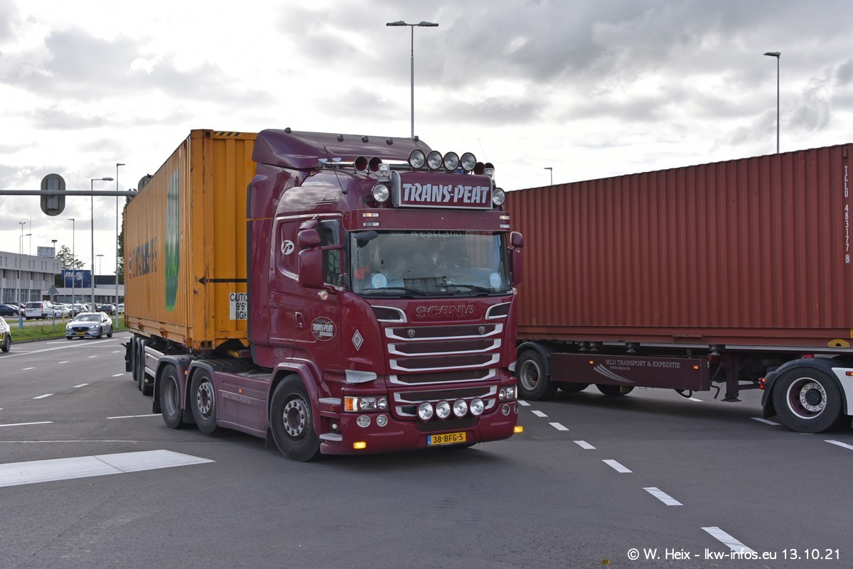 20211013-Rotterdam-Containerhafen-00355.jpg