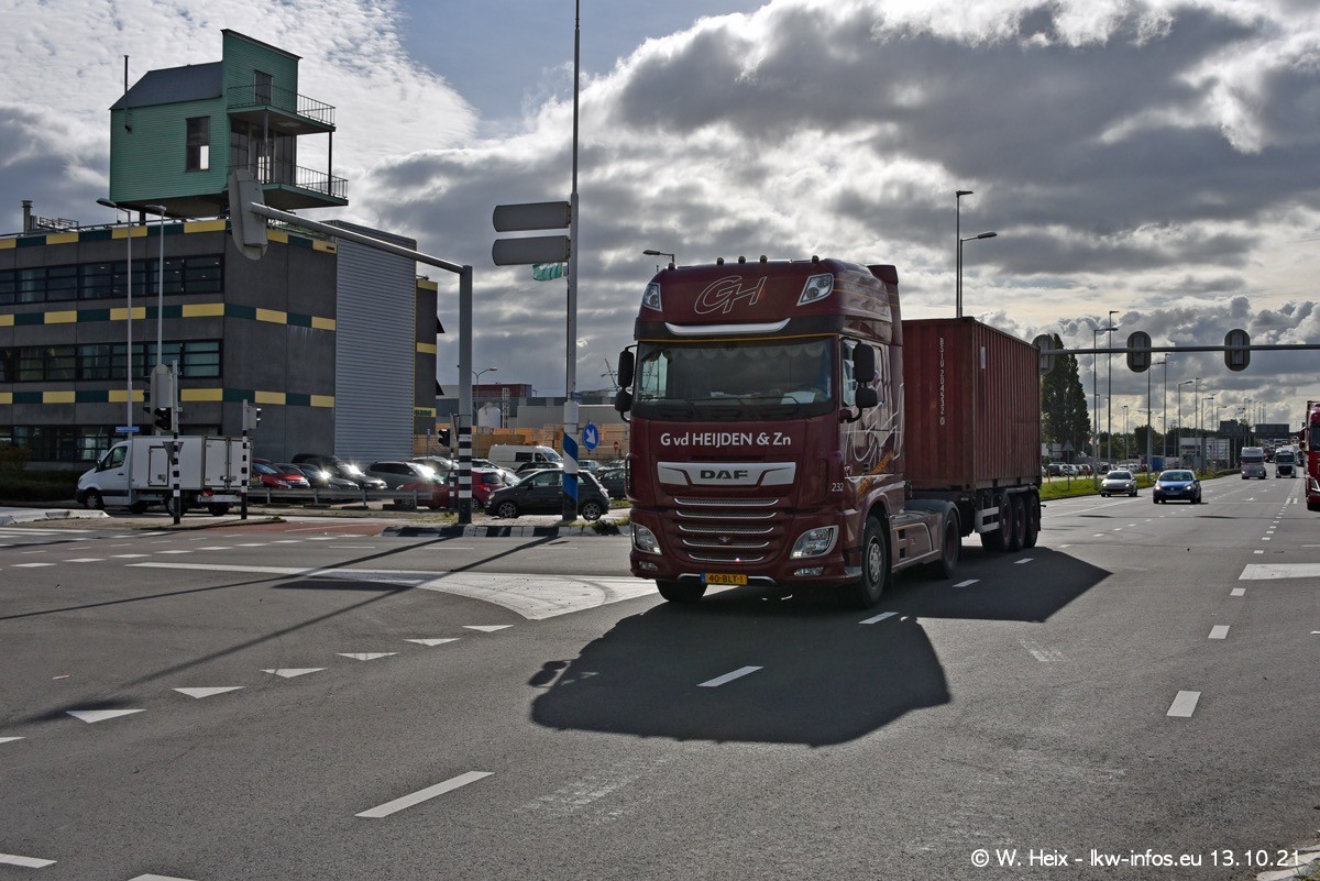 20211013-Rotterdam-Containerhafen-00490.jpg