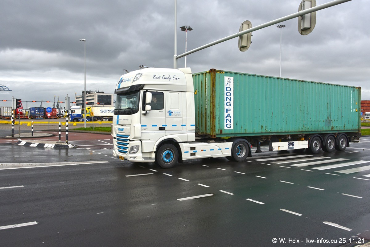 20211125-Rotterdam-Containerhafen-00209.jpg