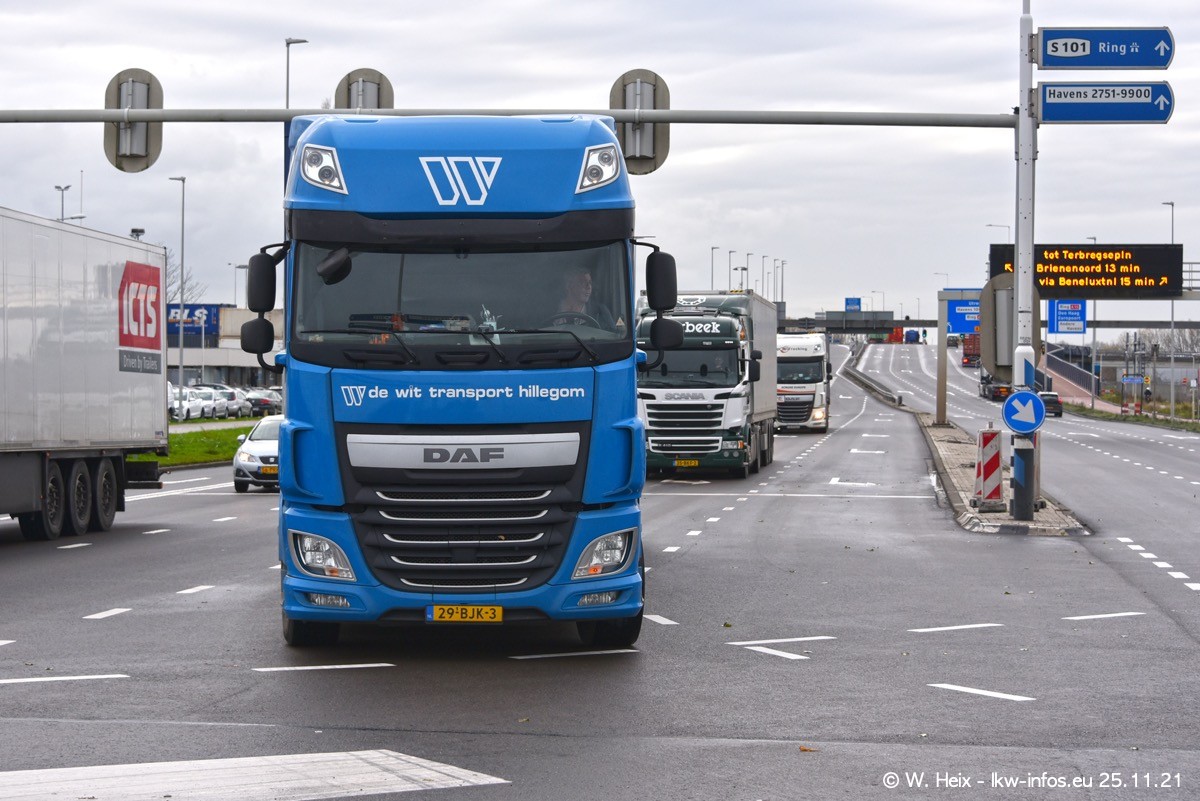 20211125-Rotterdam-Containerhafen-00581.jpg