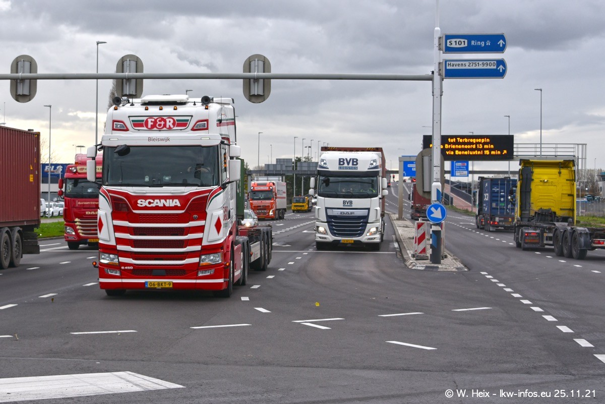 20220626-Rotterdam-Containerhafen-00178.jpg