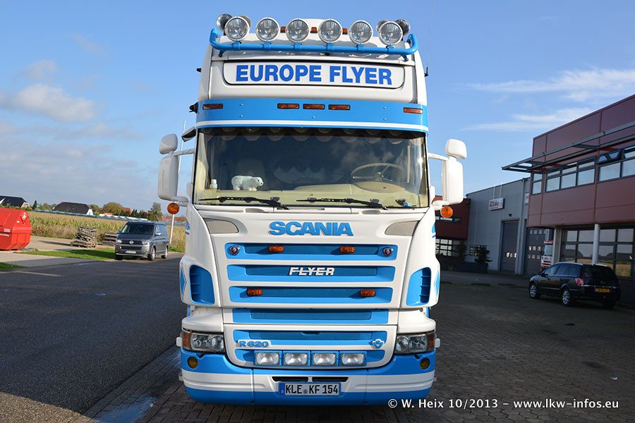Europe-Flyer-20131026-085.jpg